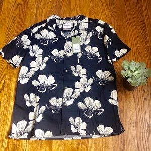 Men’s Hawaiian shirt. NWT.